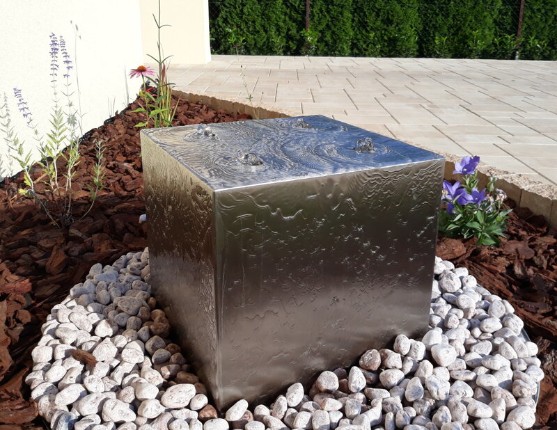 Stainless Steel and Aluminum Fountains